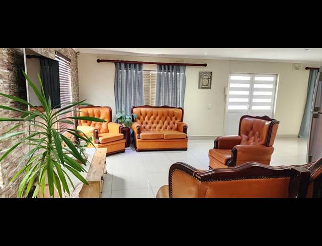 5 BEDROOM HOUSE FOR SALE IN BAYVIEW